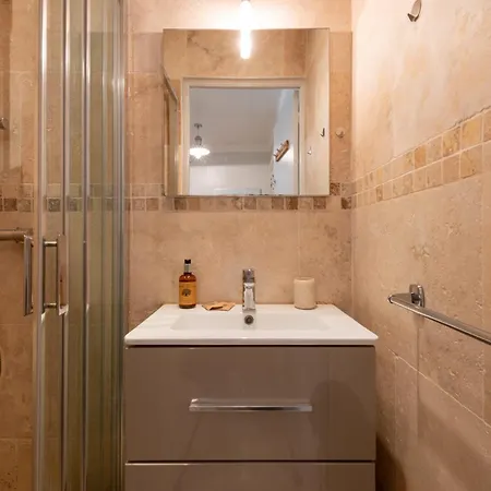 Apartamento Garden-level In Palm With Garage Cannes