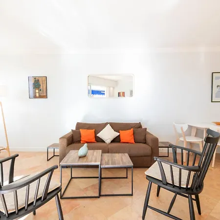 Apartment Garden-level In Palm With Garage Cannes
