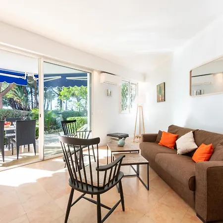 Garden-level In Palm With Garage * Cannes